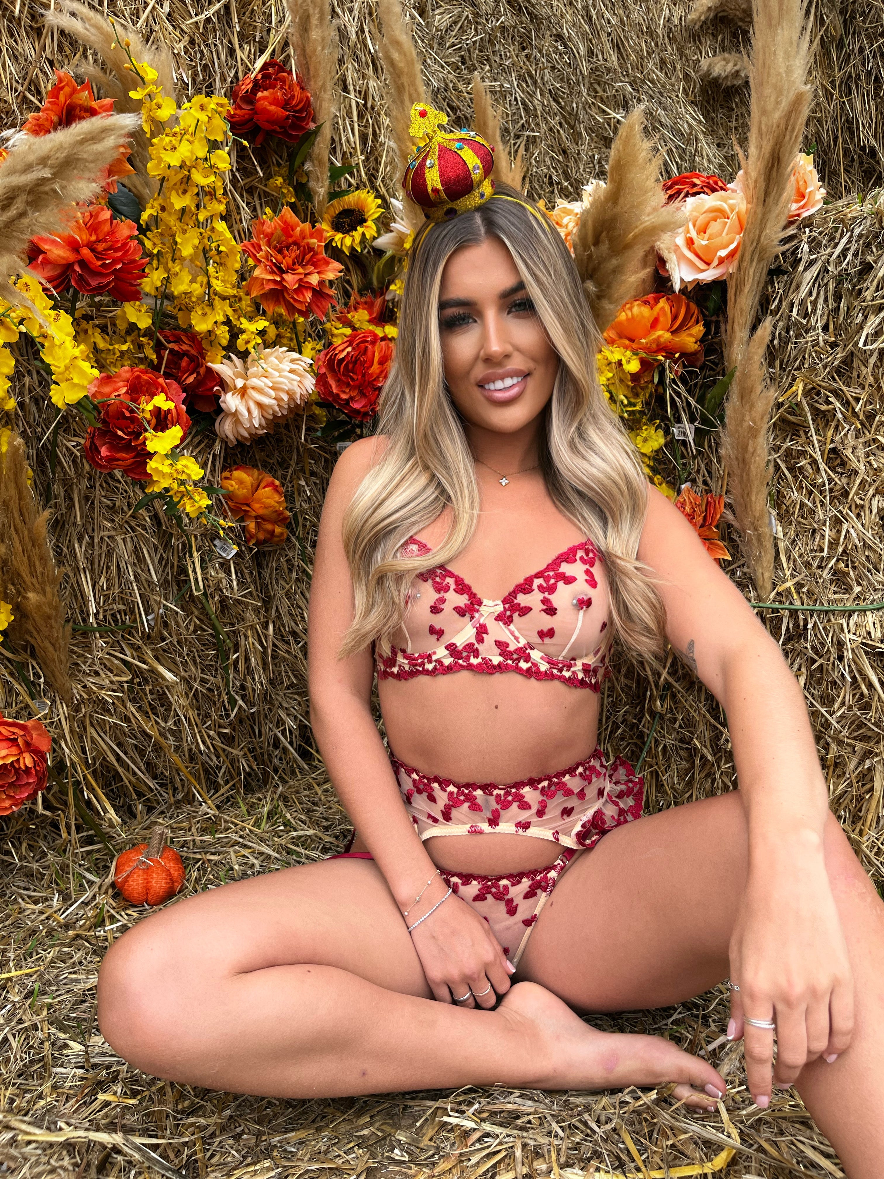 Queen of Hearts Set-KN346
